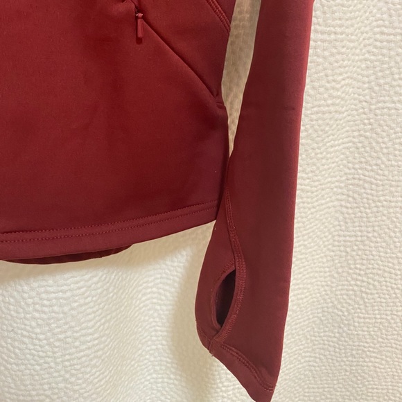 The North Face 3/4 zip up. - Picture 8 of 10